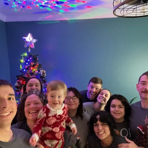 Meet your Posher, Chris - Picture 2 of 2